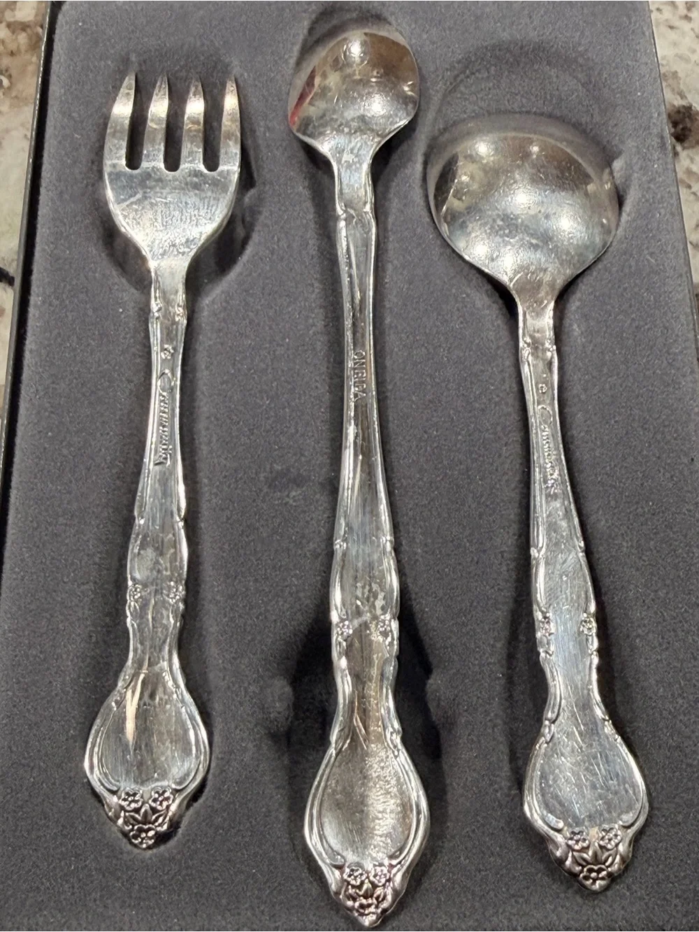 Vintage Oneida Affection Silverplate 3 Piece Baby Flatware Set